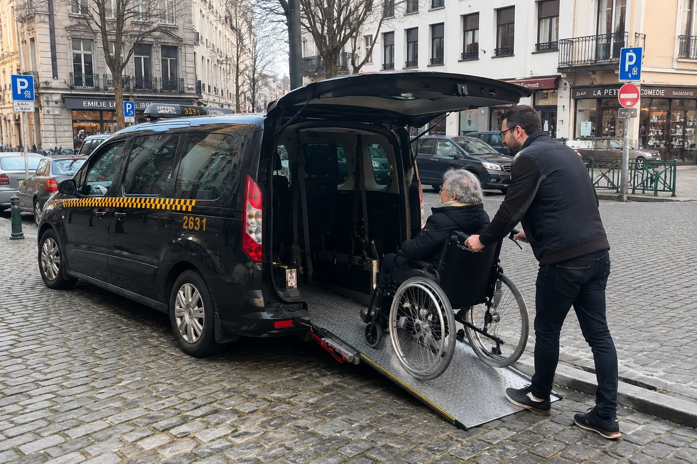 Chauffeur RIDE.brussels aidant un client à mobilité réduite à Bruxelles